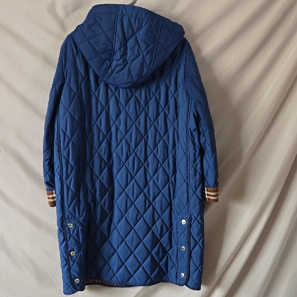 Burberry Blue Quilted Puffer Jacket with Hood - Picture 7 of 14